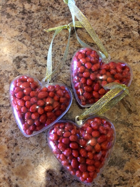 Chiltepin-filled Heart Ornaments available at NativeSeeds/SEARCH Store for holiday decor and spice into the New Year!